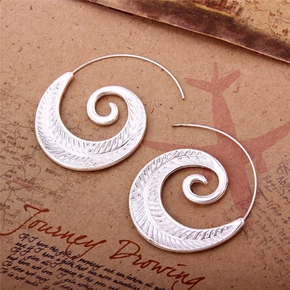 Hammered Leaflet Silver Spiral Gypsy Earrings - Picture 2 of 6